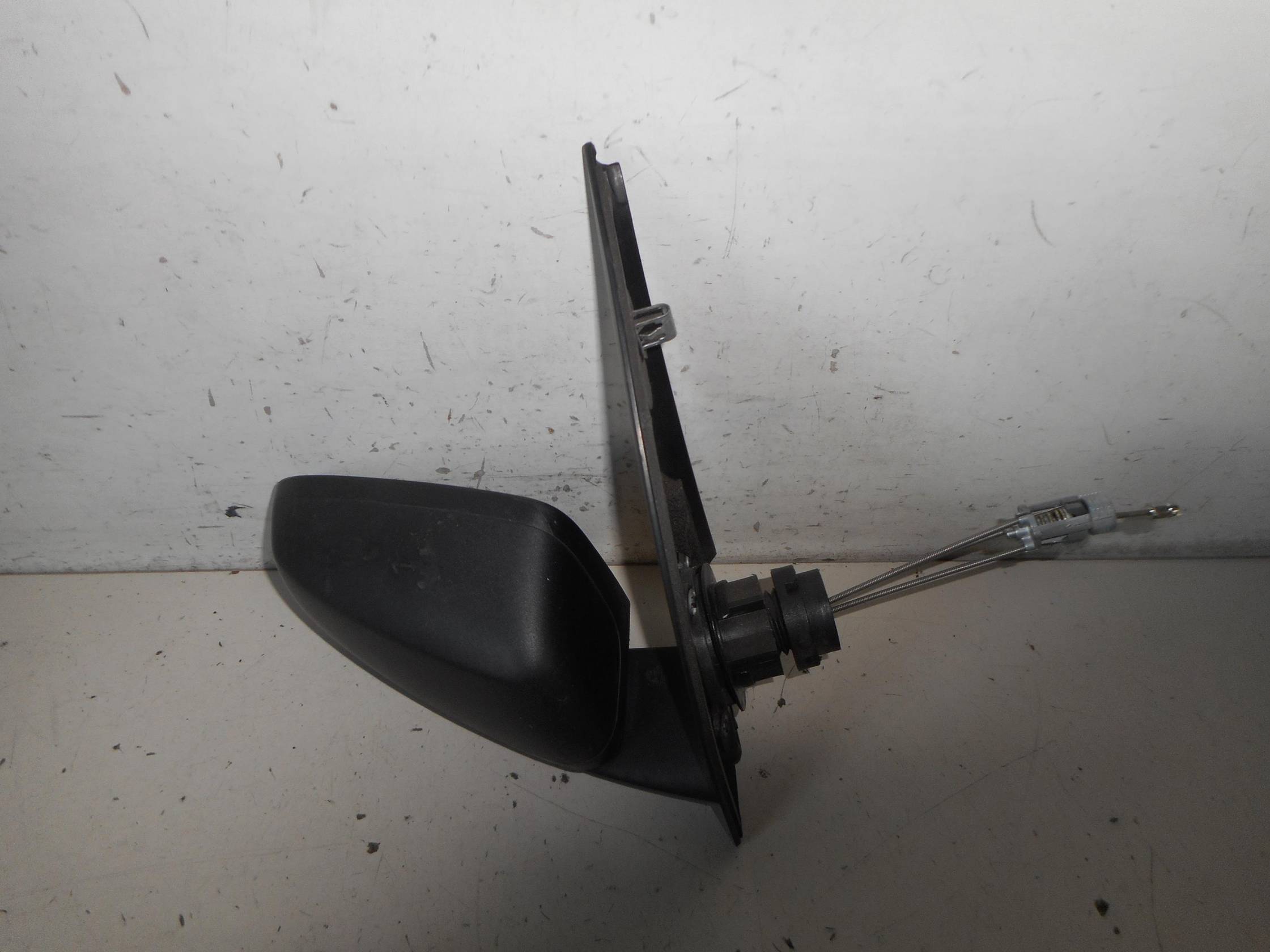 Retrovisore est. dx.